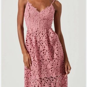 ASTR lace A line midi dress in pink mauve